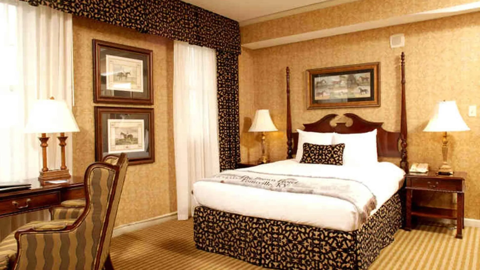 The Brown Hotel Louisville 5*,  USA